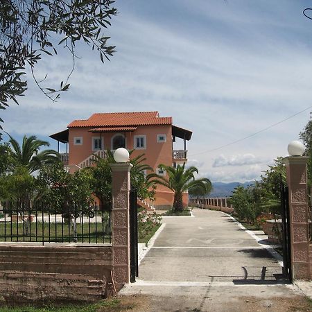 Neptune Resort Kavos Bagian luar foto