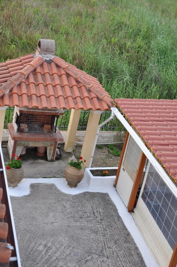 Neptune Resort Kavos Bagian luar foto