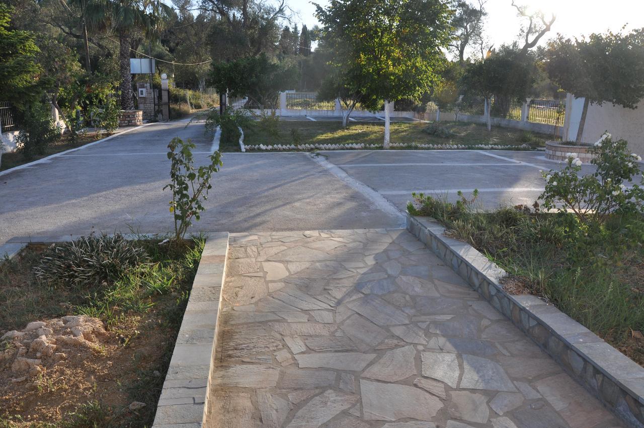 Neptune Resort Kavos Bagian luar foto