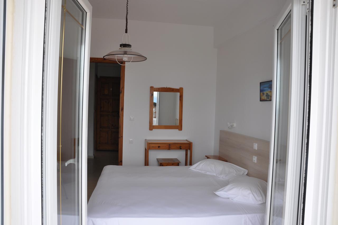 Neptune Resort Kavos Bagian luar foto