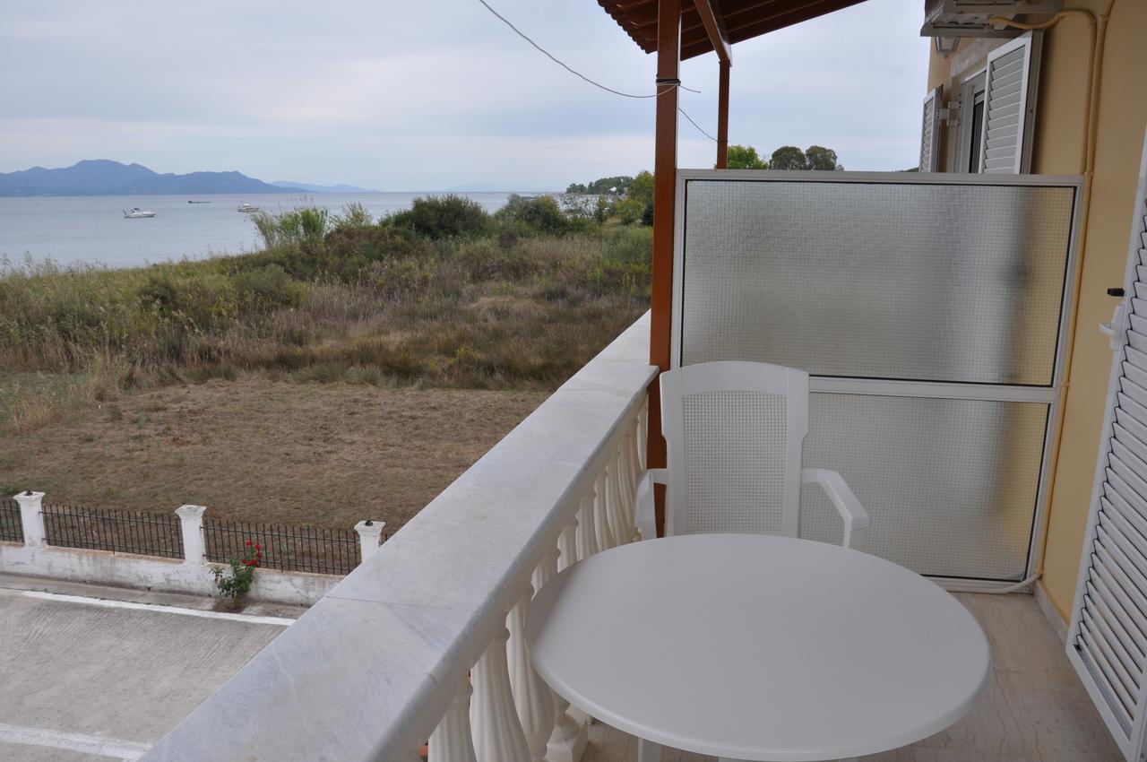 Neptune Resort Kavos Bagian luar foto