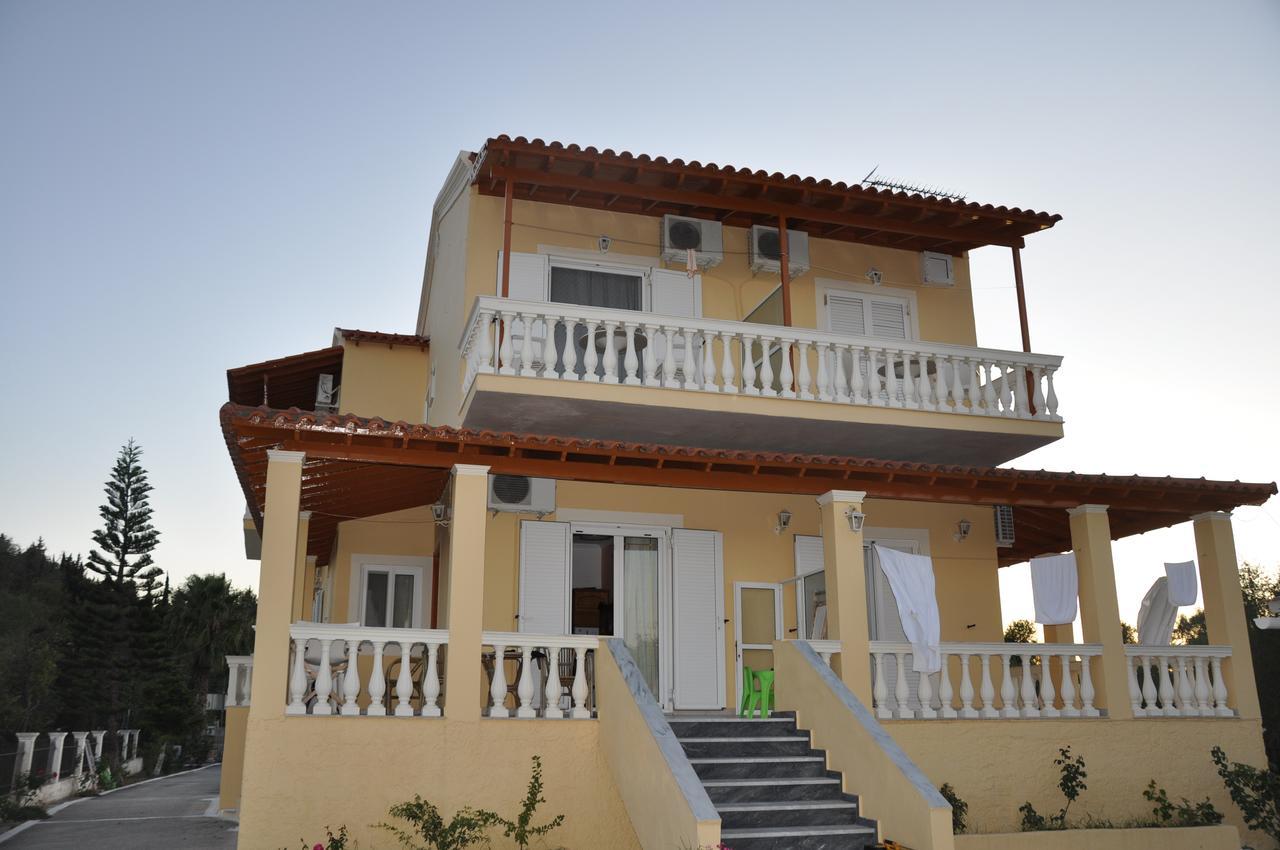 Neptune Resort Kavos Bagian luar foto