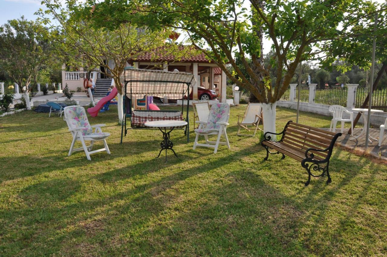 Neptune Resort Kavos Bagian luar foto