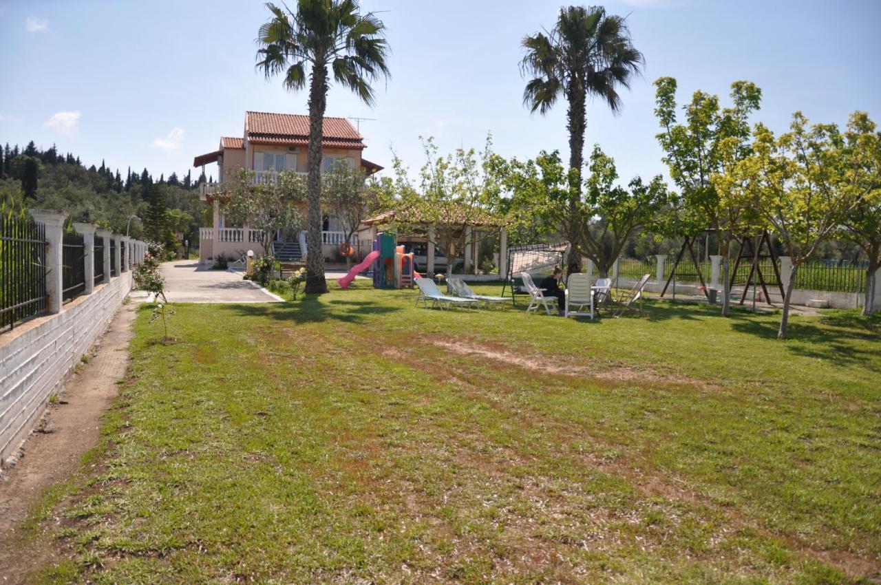 Neptune Resort Kavos Bagian luar foto